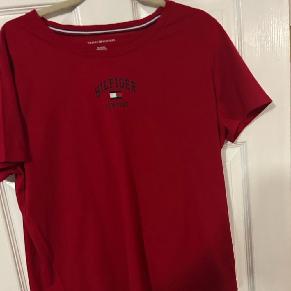Tommy Hilfiger Red Crew Neck Tee
